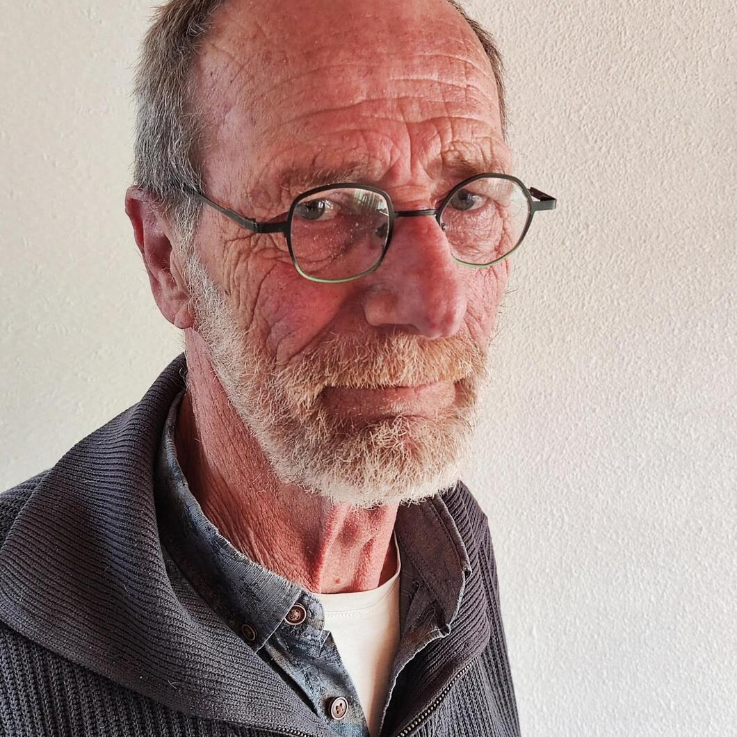 Een portretfoto van Harry van Ommen