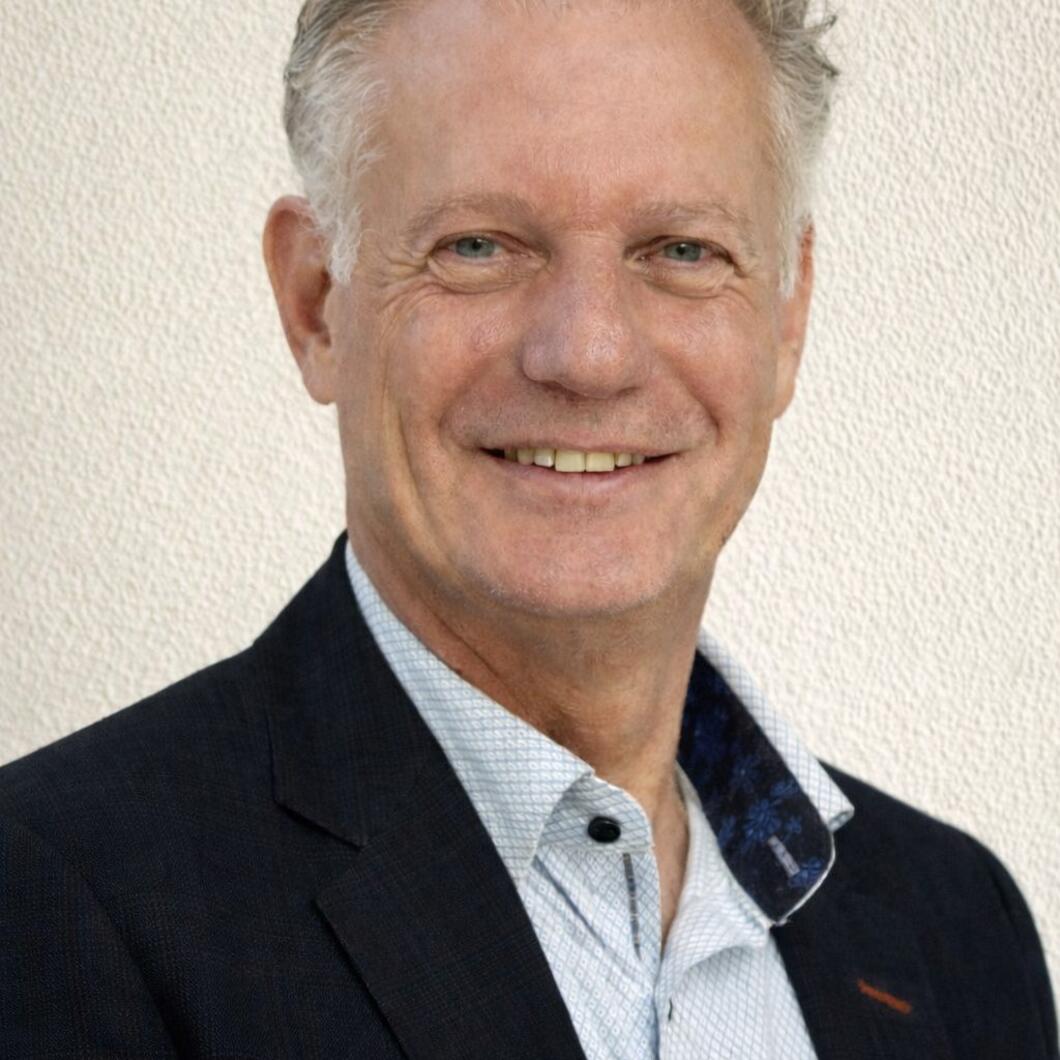 Een portretfoto van Erik Faber